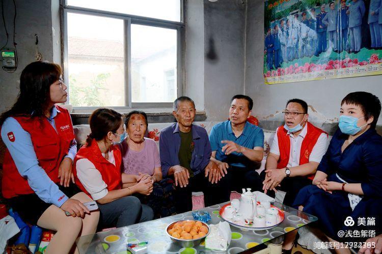 德正社工让慈善之光温暖社会弱势群体