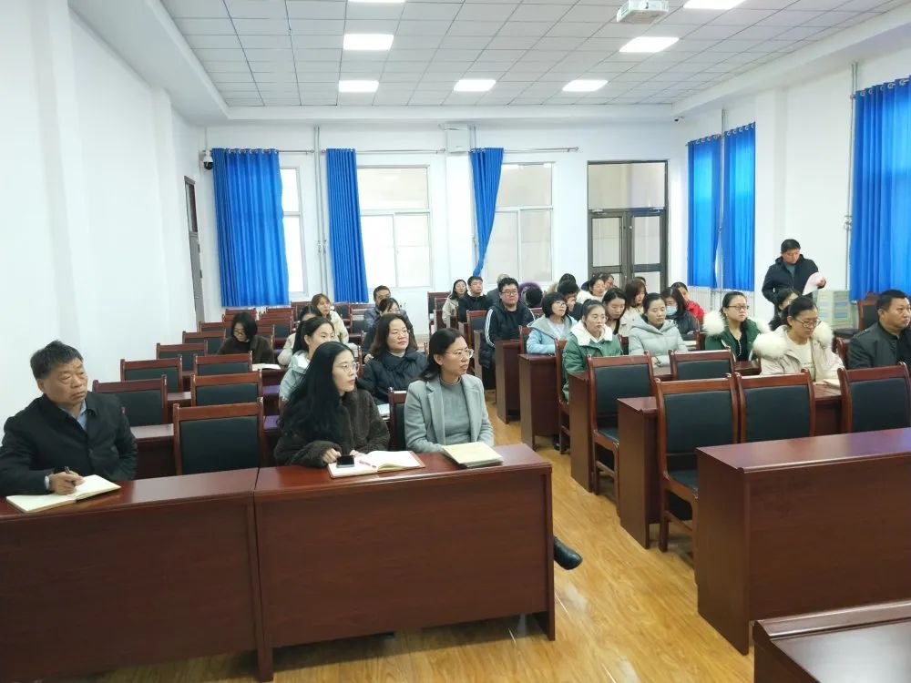 无棣一中61级高一新教师拜师收徒仪式