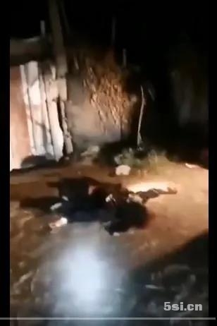 突发悲剧！13岁少年与人约架，当街捅死2人，场面惨烈！