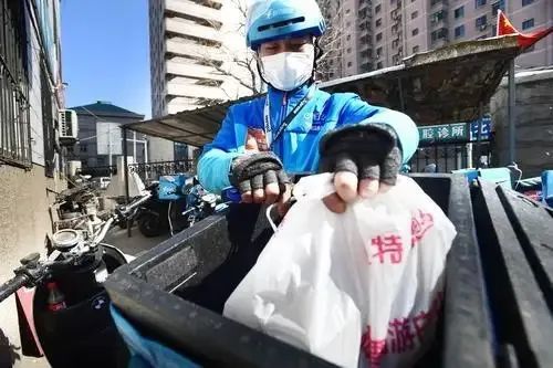 一线｜上海疫情故事